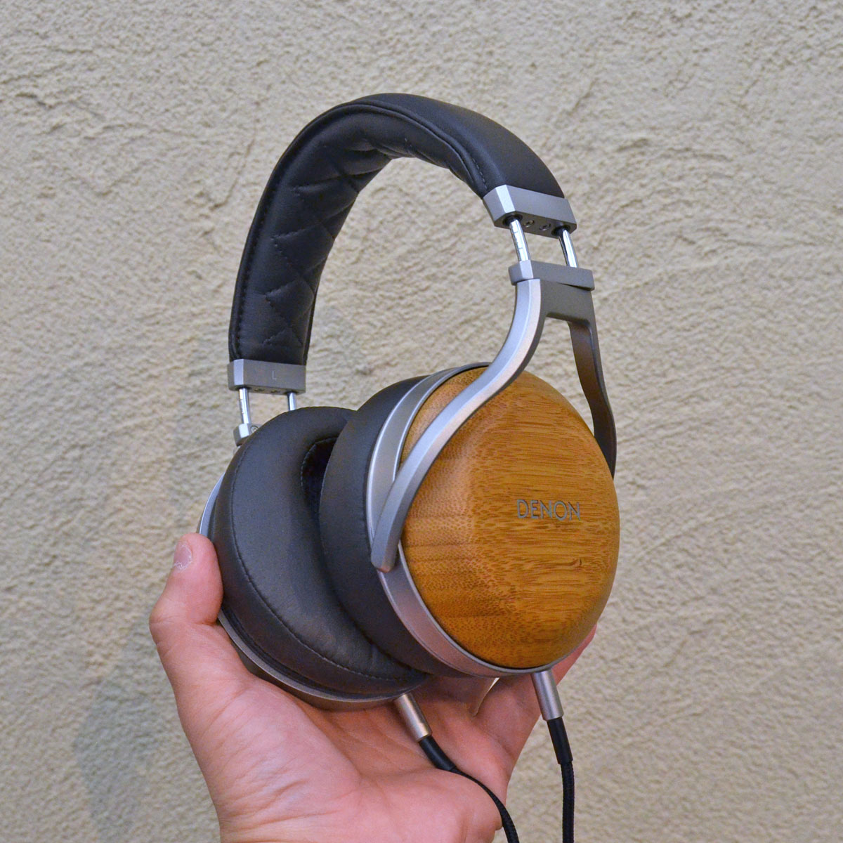 ���x�͒|�I �f�m���̃��A���E�b�h�V���[�Y�̐V�t���b�O�V�b�v�uAH-D9200�v�o��