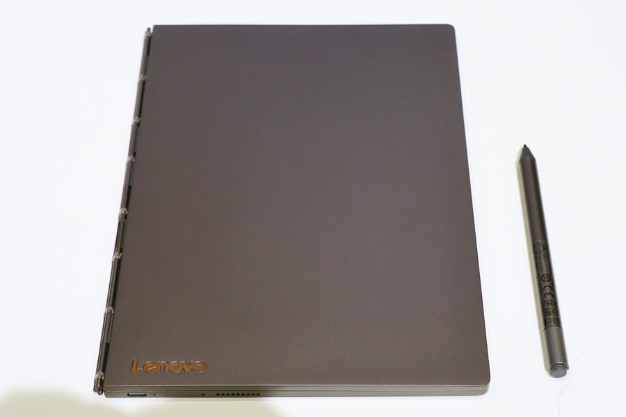 レノボ キーボードがe Inkディスプレイの Yoga Book C930 や スナドラ 搭載pcを発表 価格 Comマガジン