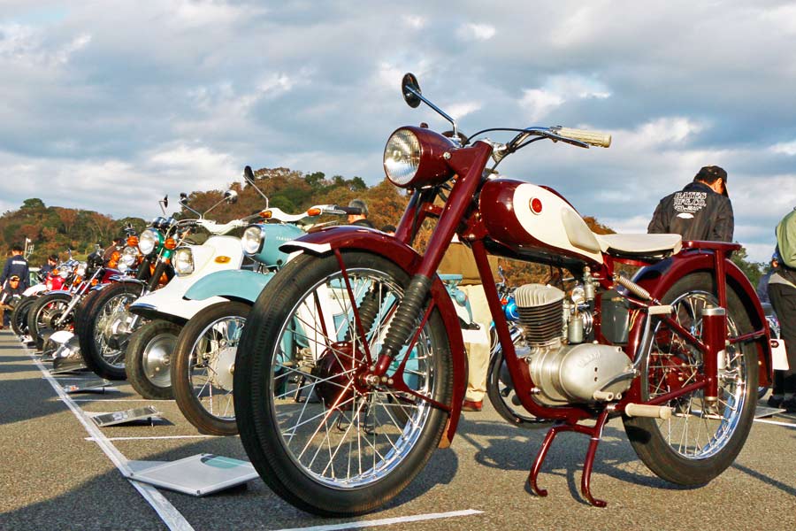 古きよき名車がずらり ヤマハの歴史をなぞる数々のバイクを見て あの頃を語ろう 価格 Comマガジン