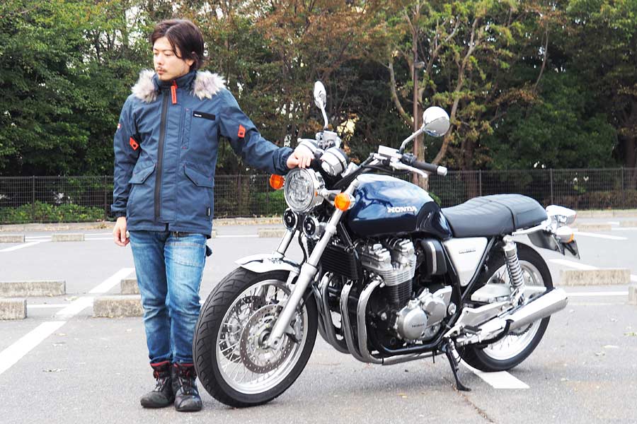 試着してチェック！ バイクに乗っていない時にも使える“見た目もいい ...