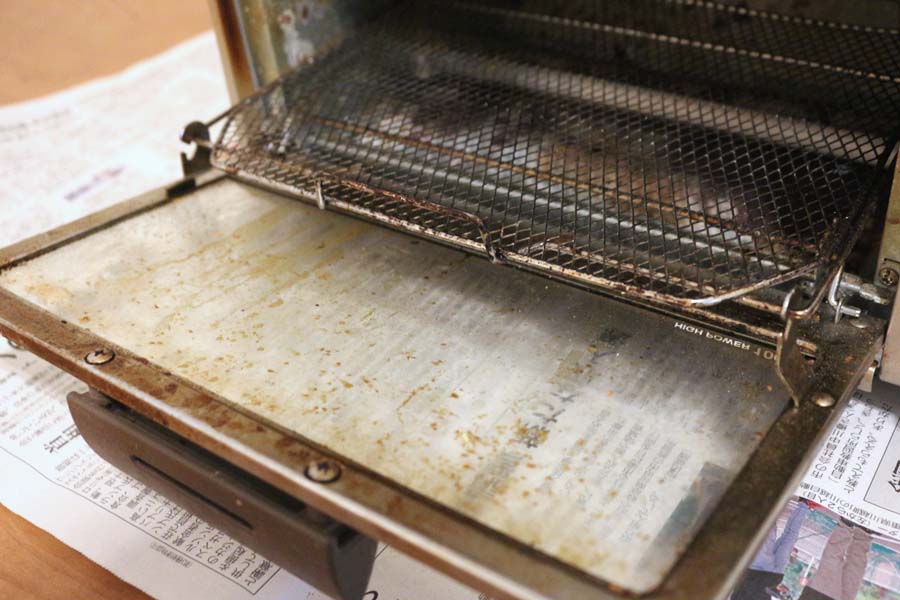 汚れすぎたオーブントースターを掃除 今回は惨敗です 価格 Comマガジン
