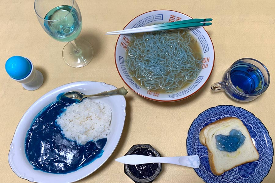 食欲が減退するってホント 食卓を爽やかに 青一色 で彩ってみた 価格 Comマガジン