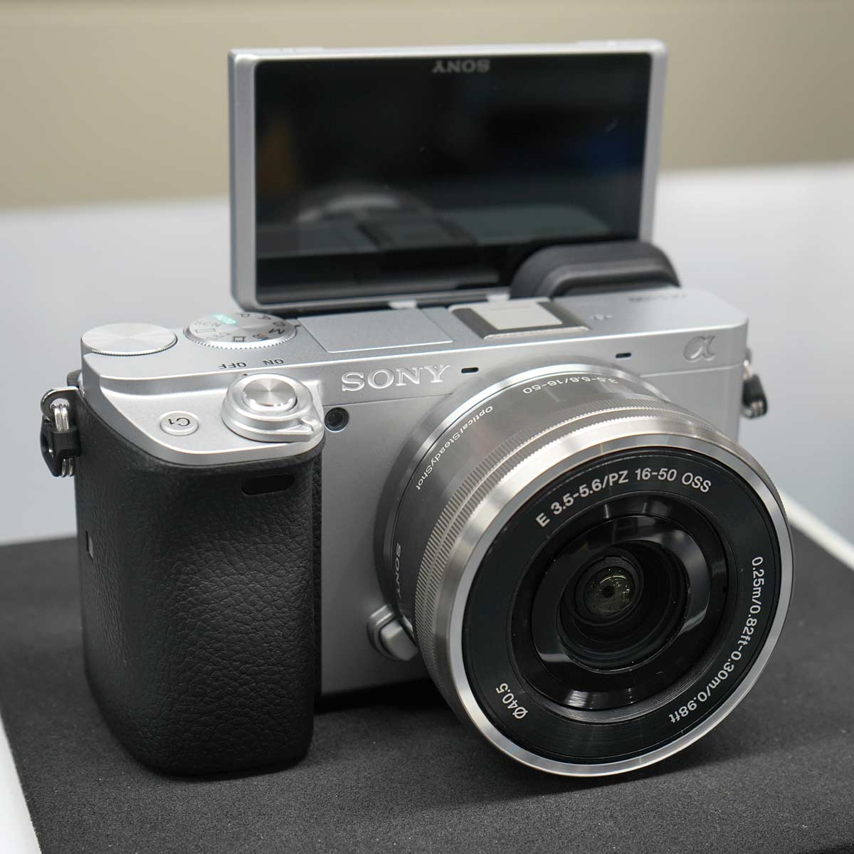 \j[AAFAPS-C~[Xu6400v𔭕\I u9v̑啝ȃAbvf[g