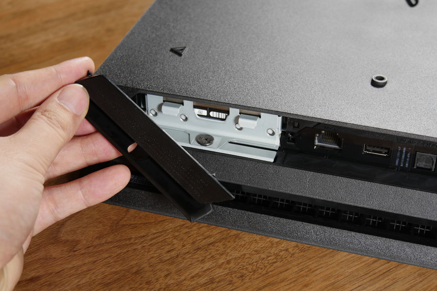 PS4 Pro」をSSDに換装して高速化する方法を徹底解説！ - 価格.comマガジン