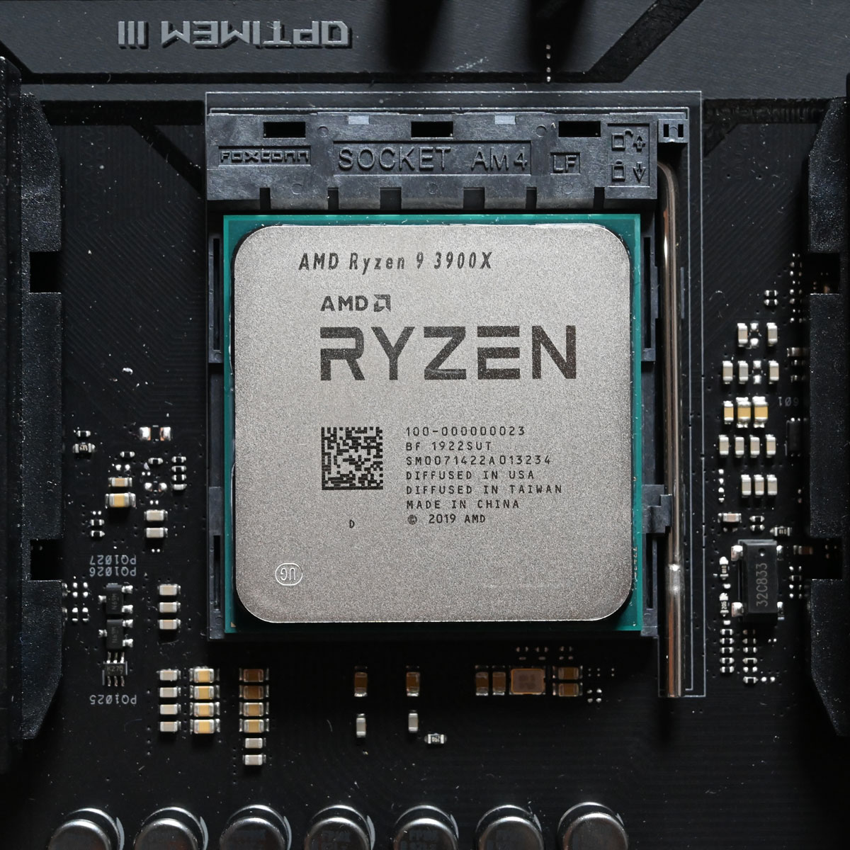 芷鉿l͂? AMD̑3RyzenRadeon RX5700V[YUr[