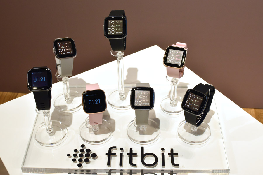 Apple Watch」より“ヘルシー”で安い！ Alexa搭載スマートウオッチ「Fitbit Versa 2」 - 価格.comマガジン