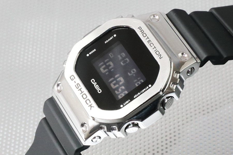 2万円台で買える！ 存在感抜群のメタルな「G-SHOCK」が“再降臨” - 価格