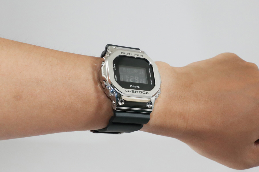 メール便対応！ CASIO G-SHOCK GM-5600-1JF メタル 腕時計 - 通販