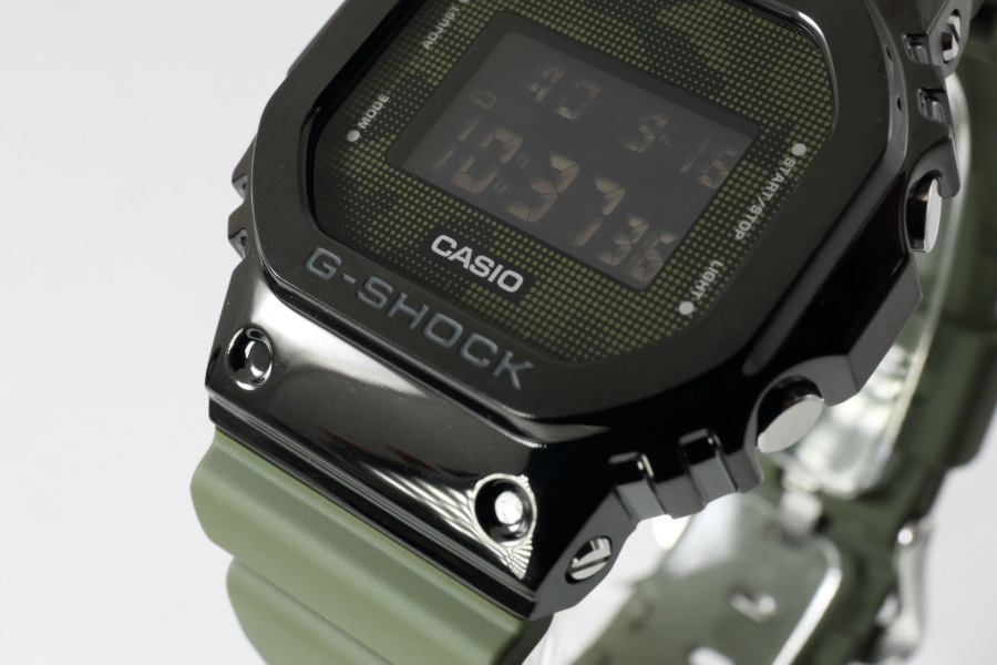 2万円台で買える！ 存在感抜群のメタルな「G-SHOCK」が“再降臨” - 価格 