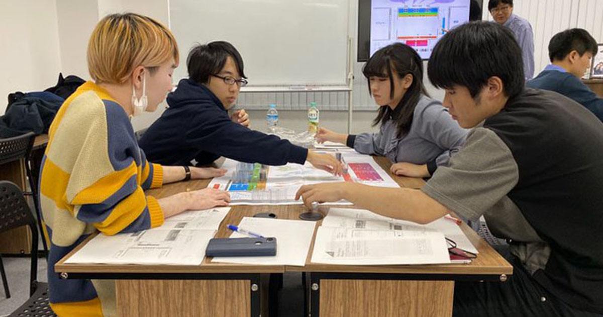 高校生が20万円提供されて、株式投資に挑戦。生徒たちが得たモノと運用結果は？
