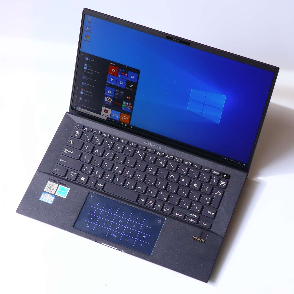 14^Ŗ870gI ASUSyʃoCm[guExpertBook B9vo