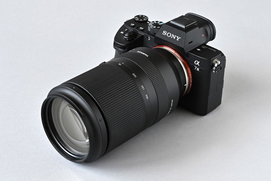 こんな望遠ズームを待っていた！ タムロン「70-180mm F/2.8 Di