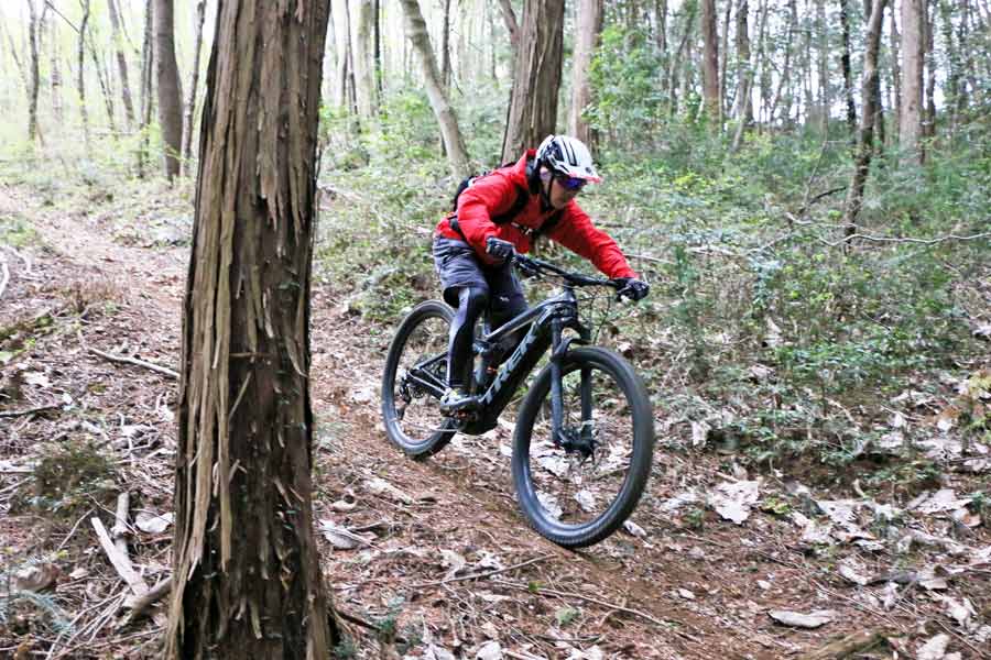 最強e-MTBかも！ ベテランのマウンテンバイクライダーもトリコになる 