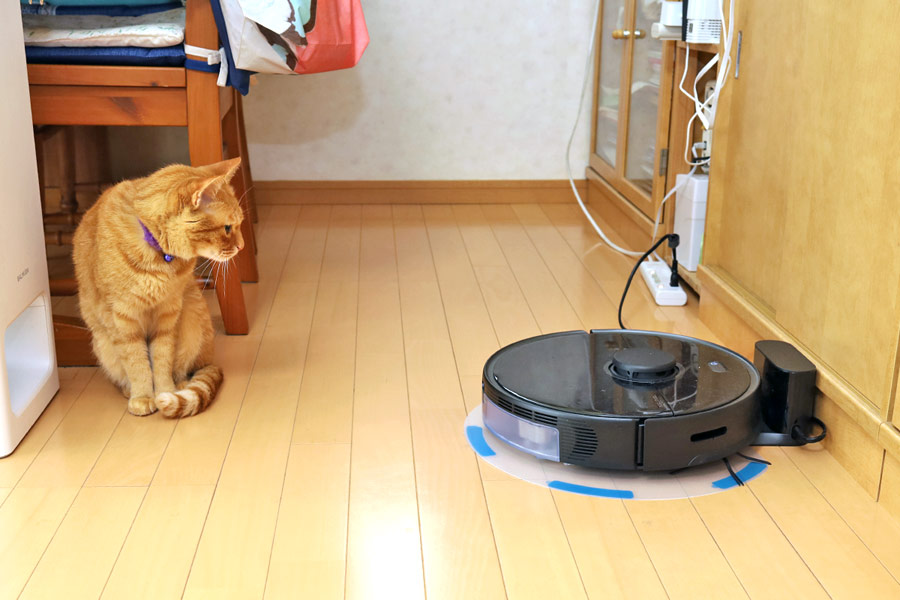 ペットがいる家はロボット掃除機が重宝する！ 水拭きもできる