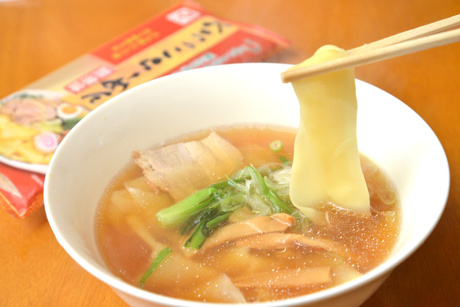 世界一 で話題の 辛ラーメン ブラック を 辛ラーメン と食べ比べてみた 価格 Comマガジン