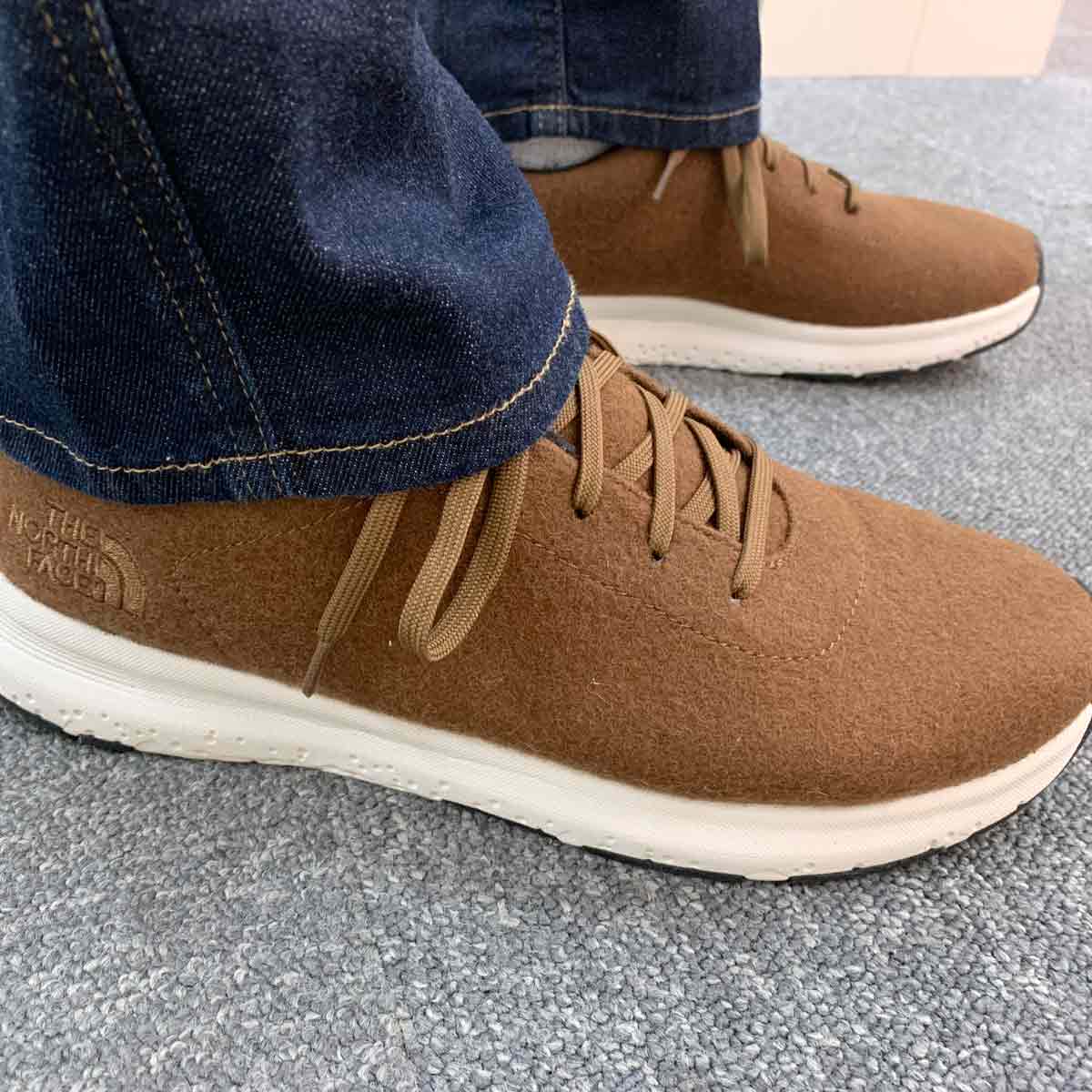 uUEm[XEtFCXṽEH[LOV[Y̓fUCƖh𗼗I