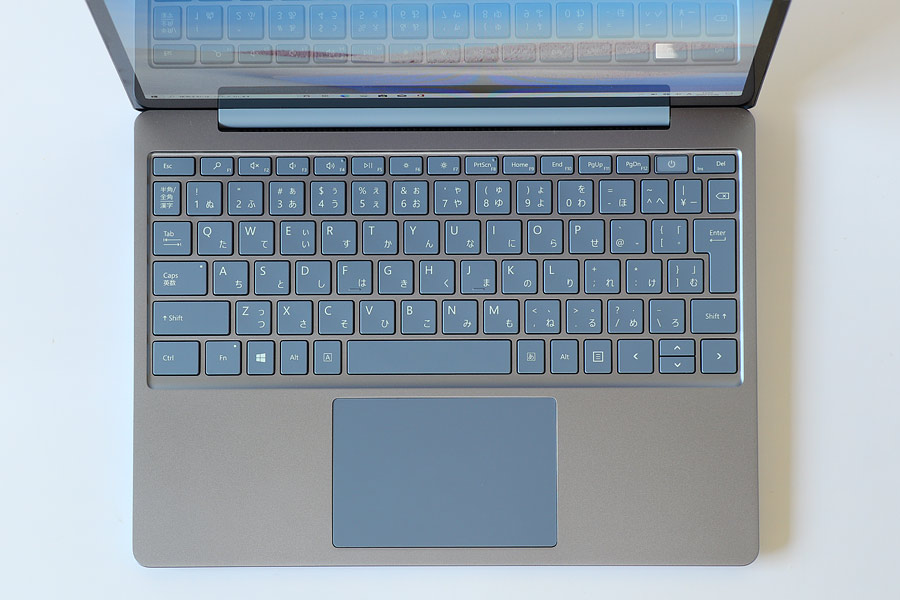 Microsoft Surface Laptop goアイスブルー