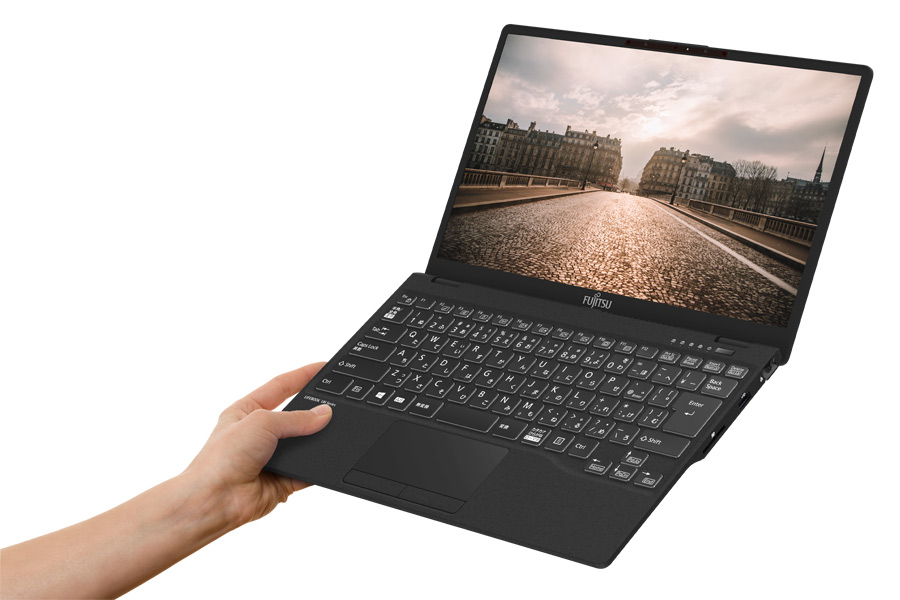 軽量！ FUJITSU LIFEBOOK UHシリーズ i7 8GB/128GB-