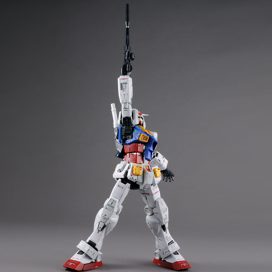 ビーム・サーベル」が光る！ “解放された”1/60「RX-78-2」でガンプラの ...