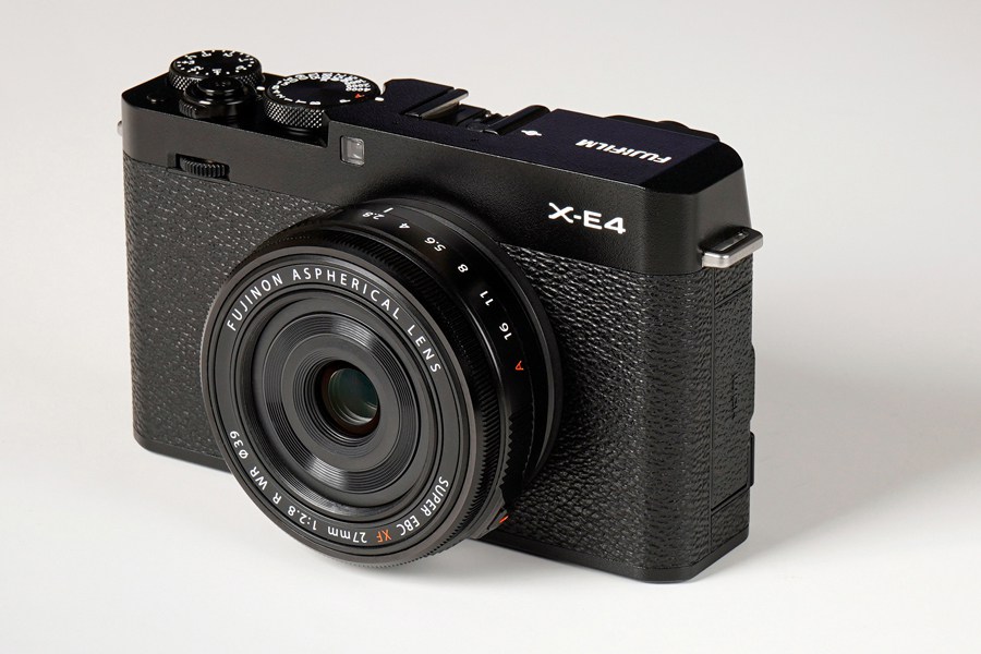 富士フイルム「XF27mmF2.8 R WR」レビュー。人気パンケーキレンズに絞りリングが付いた！ - 価格.comマガジン