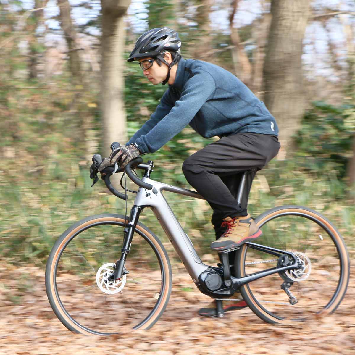 ���y�����I�I�t���[�h�������L���m���f�[���̃O���x��e-Bike�uTopstone Neo Carbon Lefty 3�v