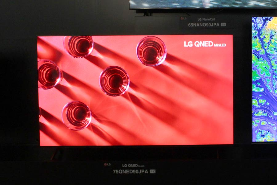 ミニLED＋量子ドットを組み合わせたLGの“新基準”液晶テレビ「QNED