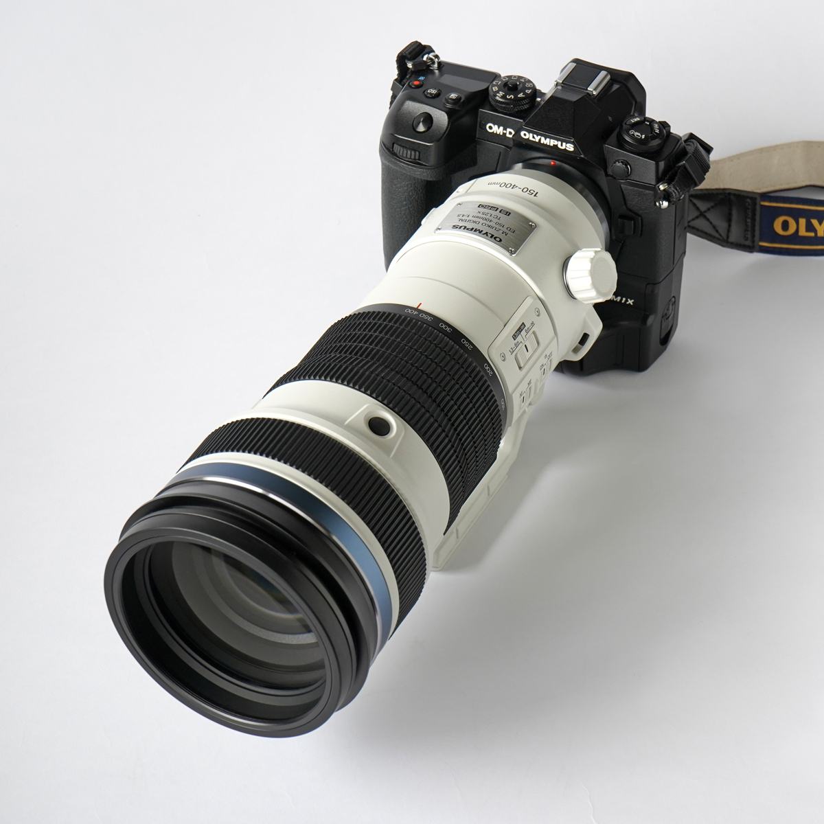�g���Ɂh�̒��]�����\��̌��I�uM.ZUIKO DIGITAL ED 150-400mm F4.5 TC1.25x IS PRO�v���r���[