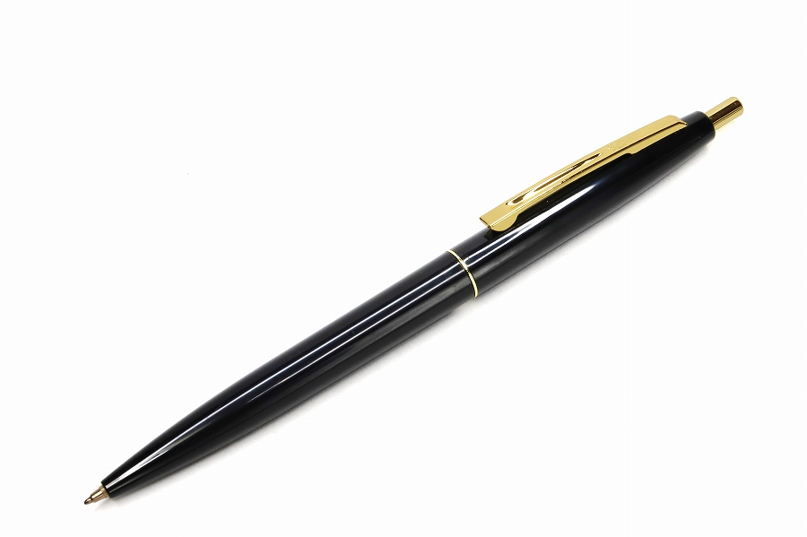 世界中で愛された「BICのボールペン」が廃番に！ 後継は3.5km書ける高
