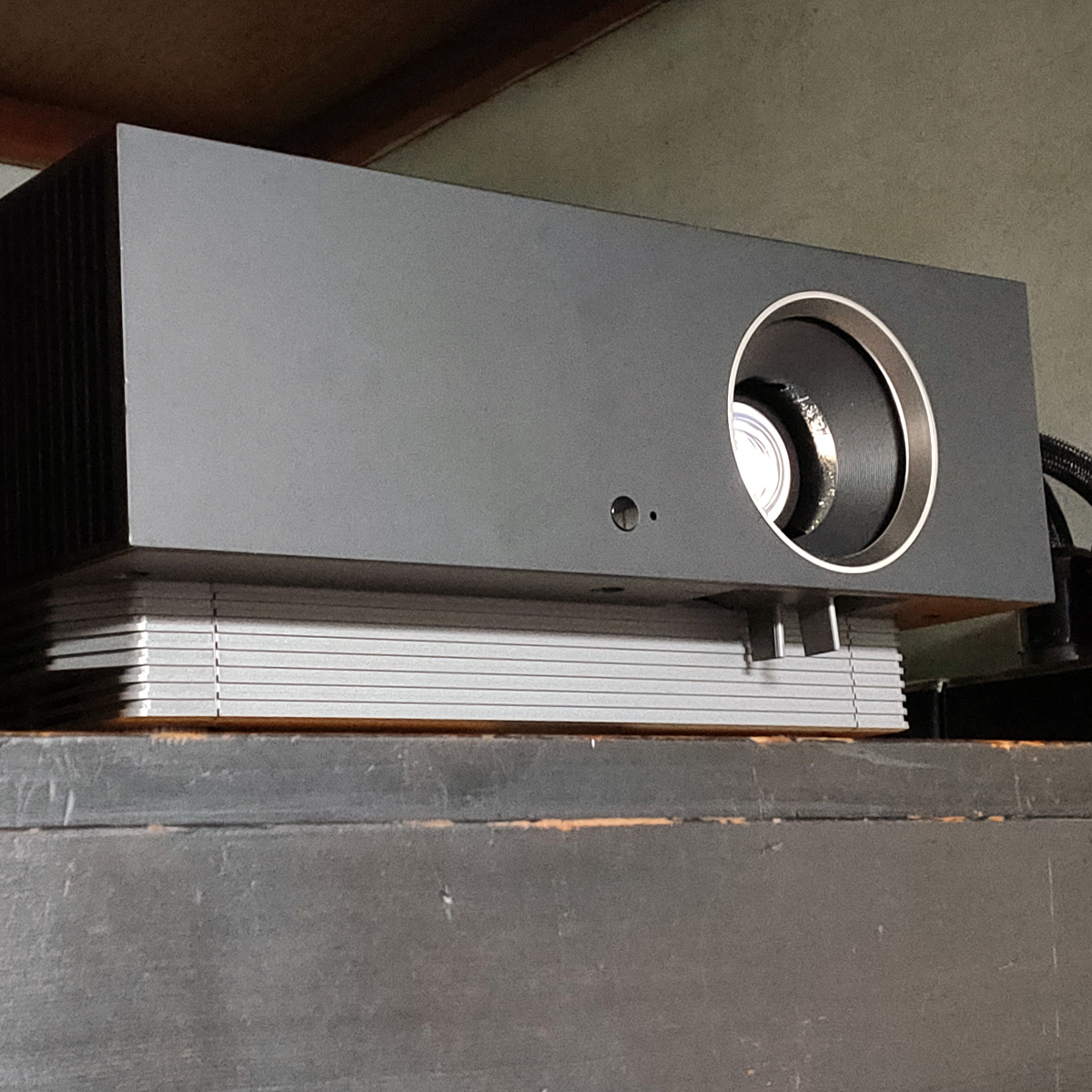 LG4K[U[vWFN^[uHU810PBvHDRɊI