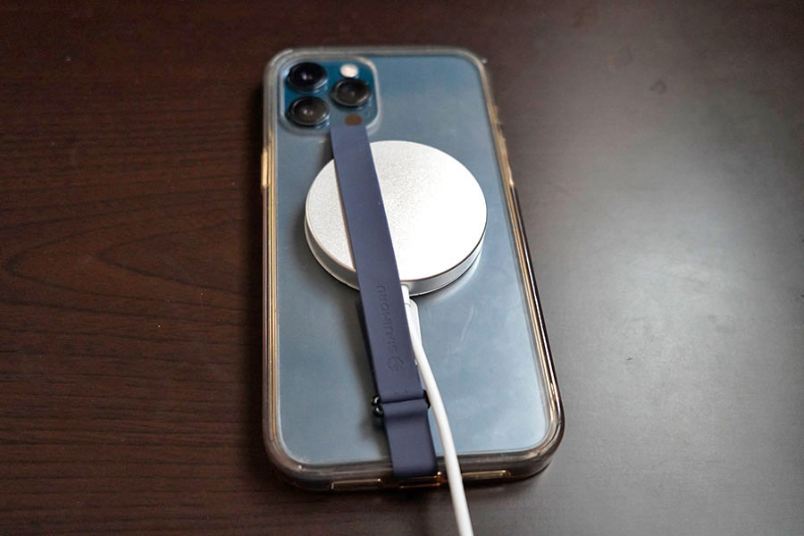 iPhoneのワイヤレス充電と“併用できる”スマホリングを使い比べ！ 強度は大丈夫？ - 価格.comマガジン