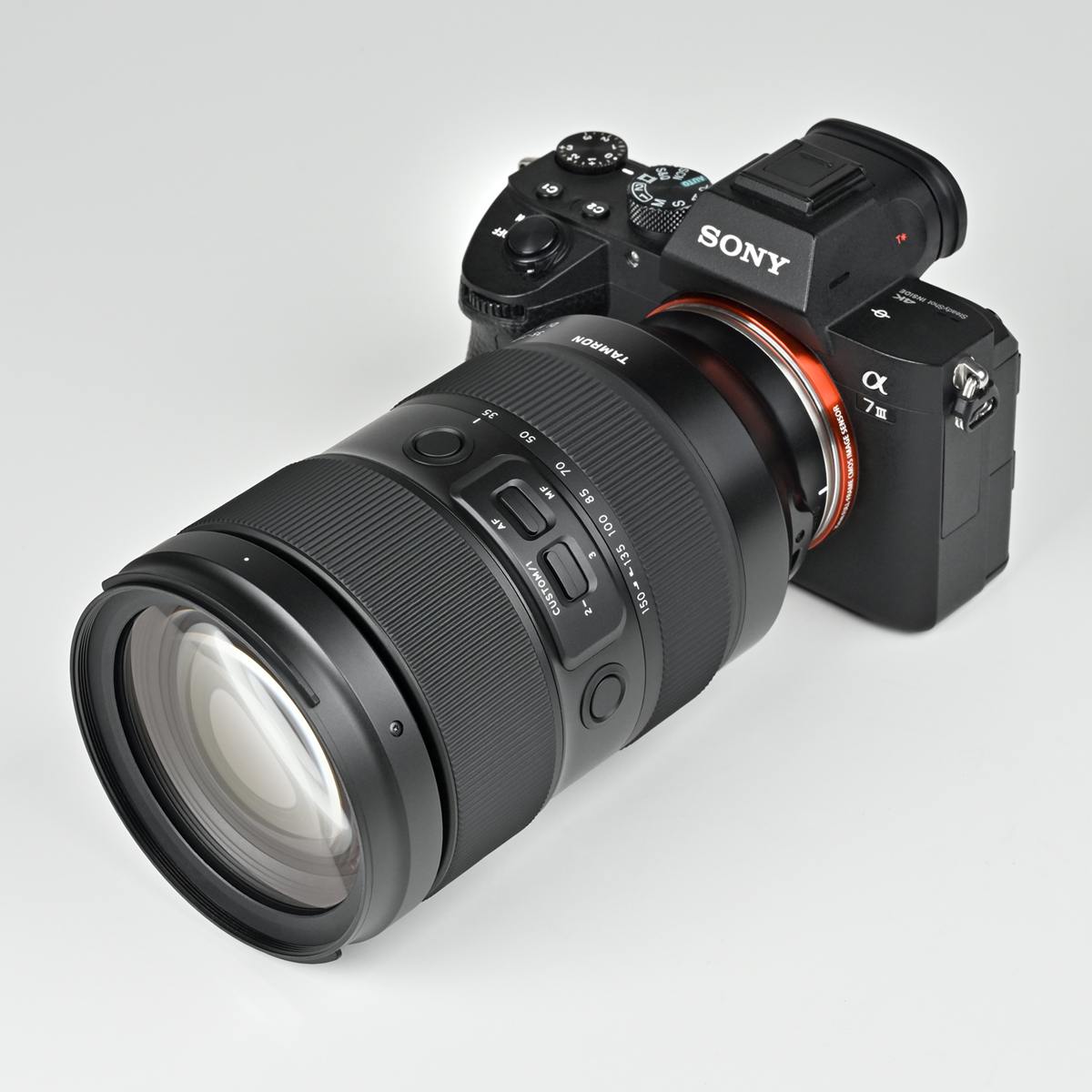 ㎿Ȏʂ肪y߂aY[A^u35-150mm F/2-2.8 Di III VXDvr[