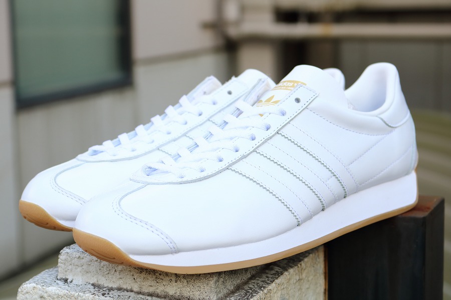 adidas originals COUNTRY OG スニーカー