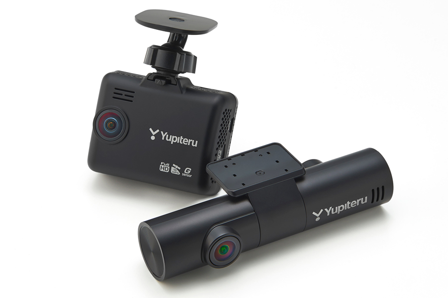 ユピテル 3カメラドライブレコーダー「Y-3000」は業界初の“リア