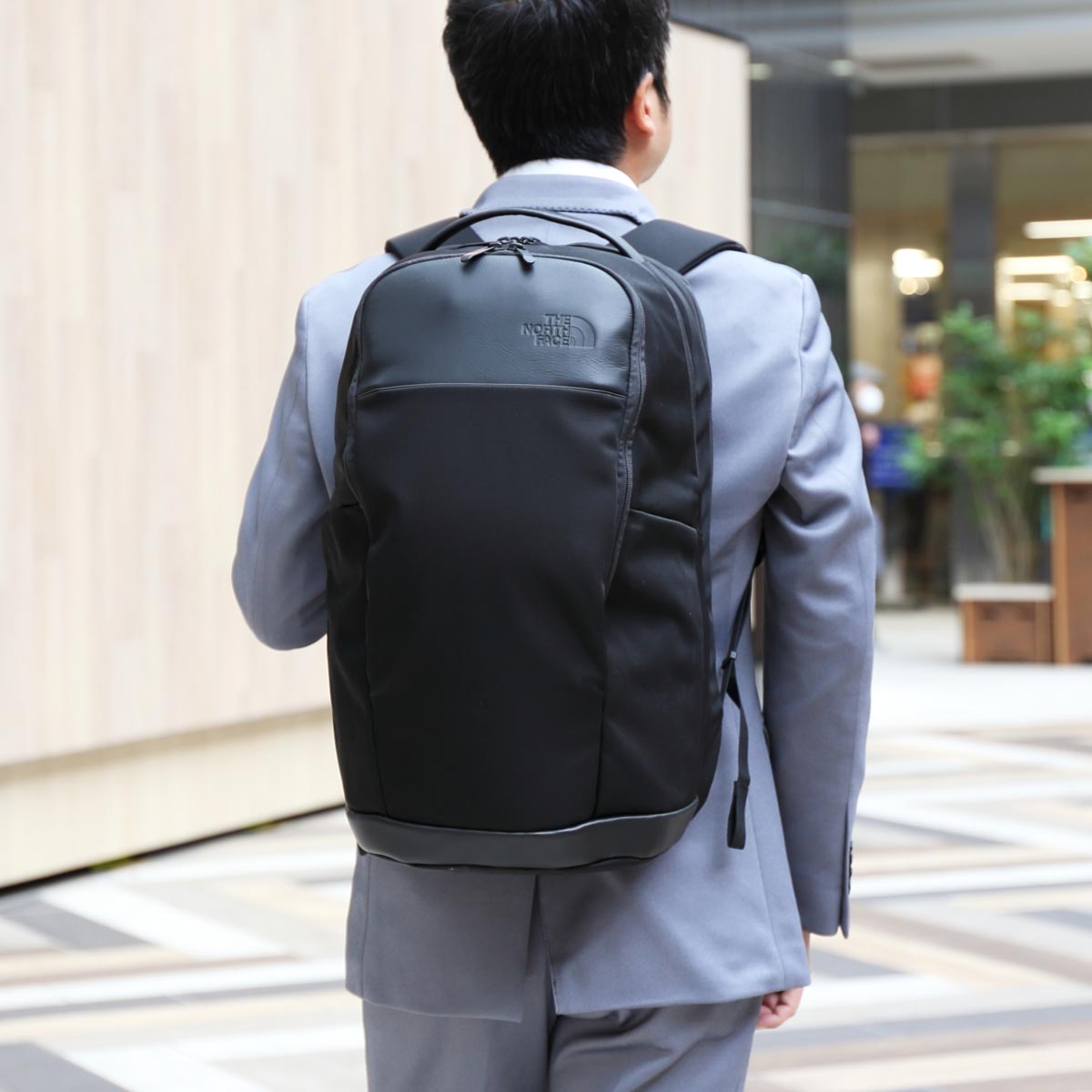 新品 タグ付き ノースフェイス コミューターパック リュック 26L ブラック THE NORTH FACE ノースフェイス ビジネスリュック コミューター