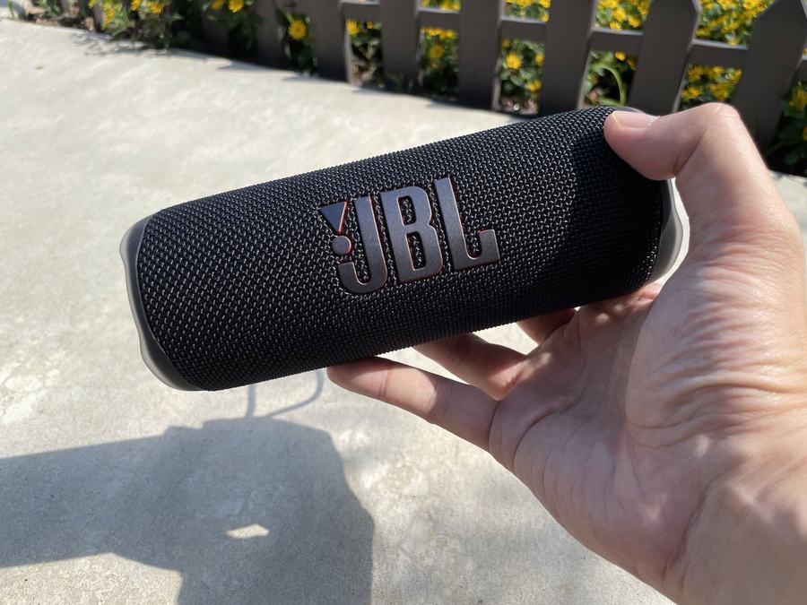 1万円台で買えるBluetoothスピーカー BOSE・JBL・ソニーの定番3モデル 