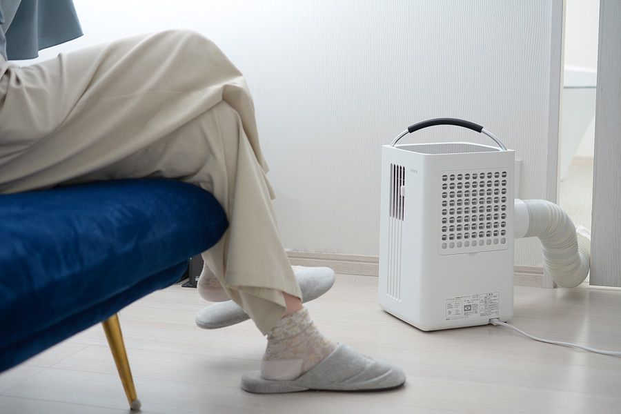 30℃超えの部屋でもひんやり！コンパクトで持ち運びやすいシロカの