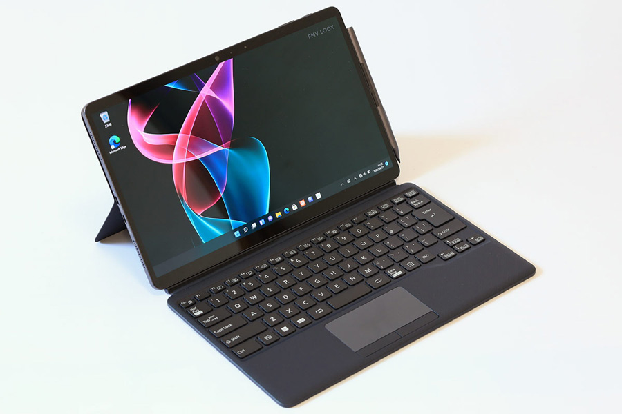 【別売りの microSoft キーボード付】富士通 windows タブレット