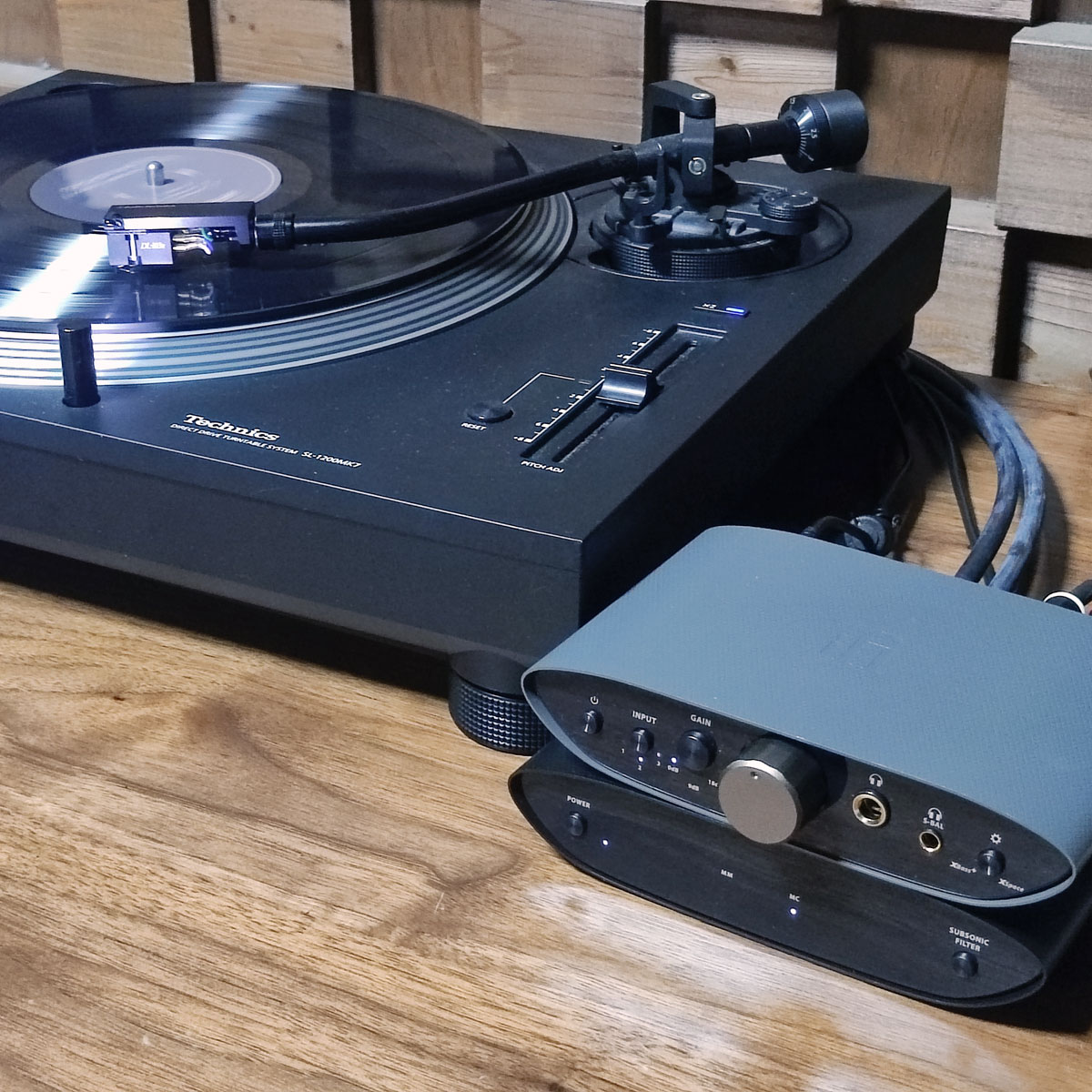 iFi audiouZen AirvV[YgăAiOR[h~j}Ɋy