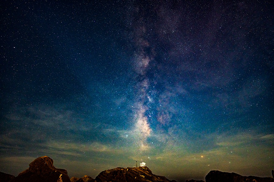 20mmと24mmのどっちを選ぶ？ 星景写真を標榜する、シグマの“粋な”広角