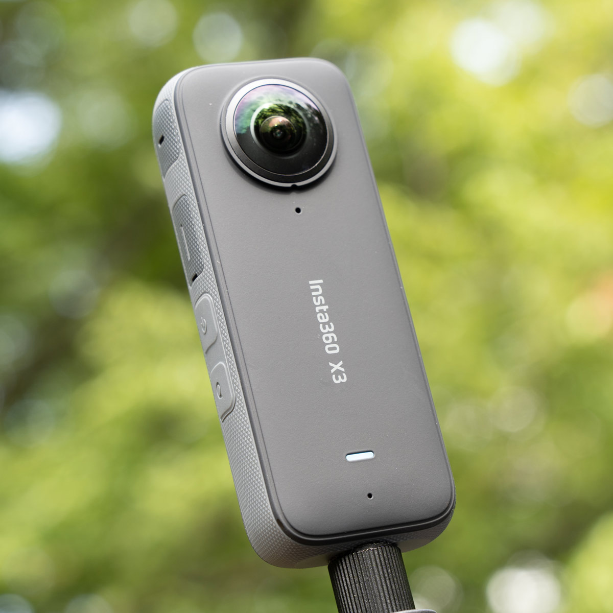360xJ̌ŁuInsta360 X3vBNłȒPɉf悪B