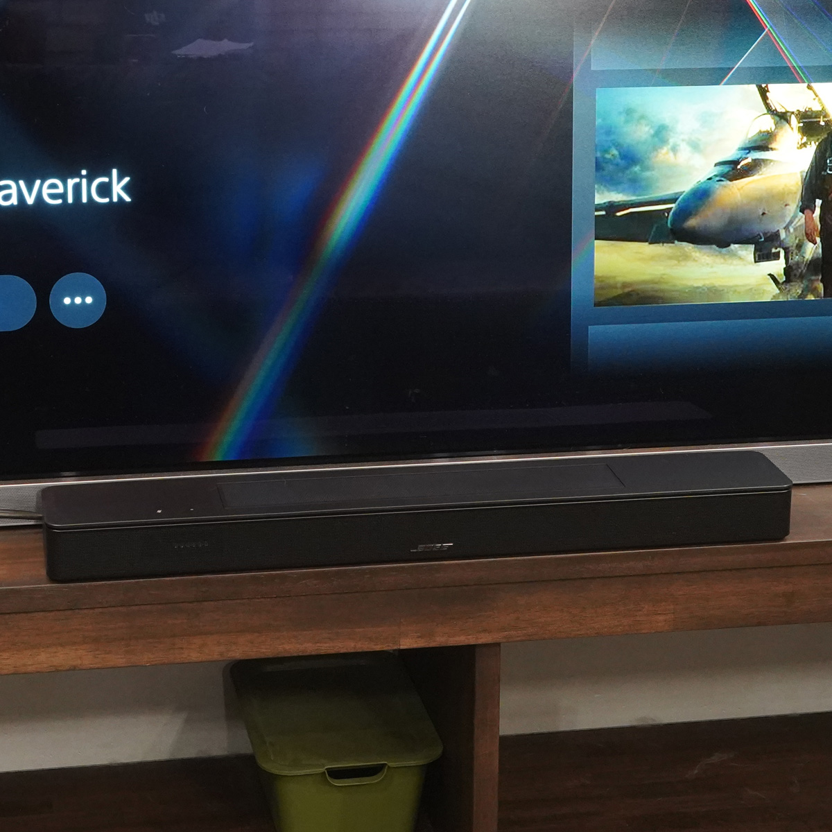 BoseuSmart Soundbar 600vr[B70cm̒^TEho[͋ԊgI
