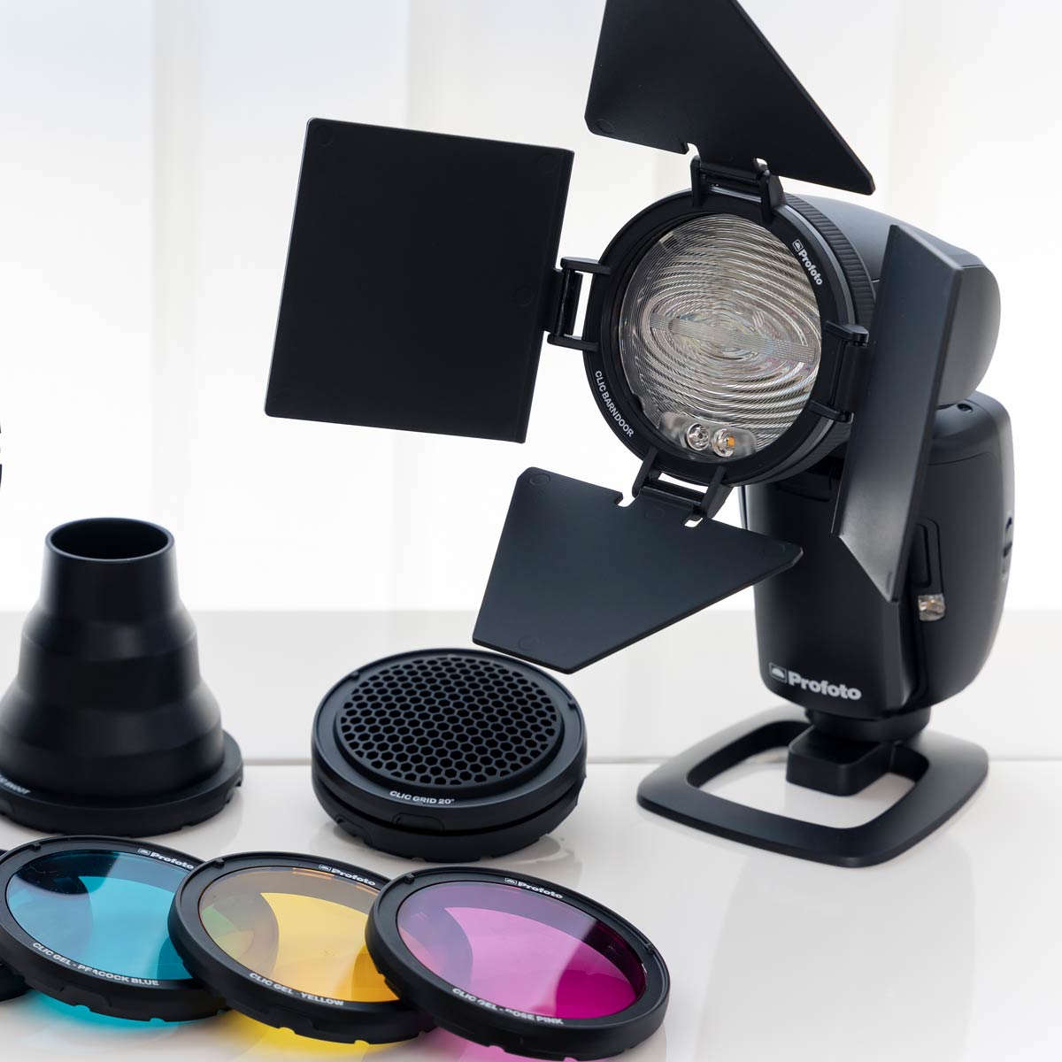 �\���̕����L����I �N���b�v�I���X�g���{�uProfoto A10�v���g���ău�c�B������Ă݂悤�y��ҁz