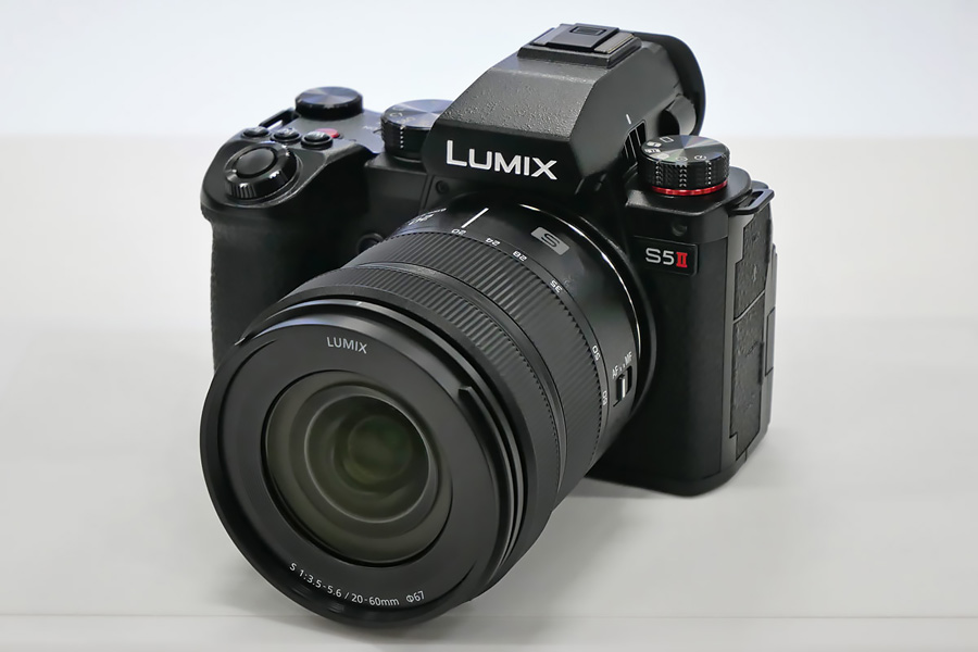 パナソニック「LUMIX S5II」を香港で超速攻レビュー、像面位相差AF搭載 