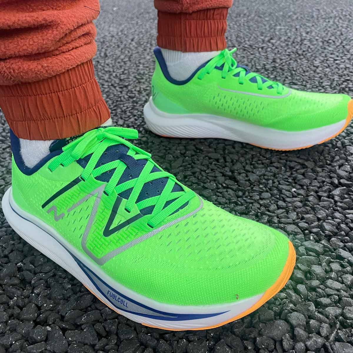 New Balance - 値下げNewbBalance FuelCell REBEL v2 25.0 2E Amazon.co.jp: New Balance メンズ FuelCell Rebel V2 スピード