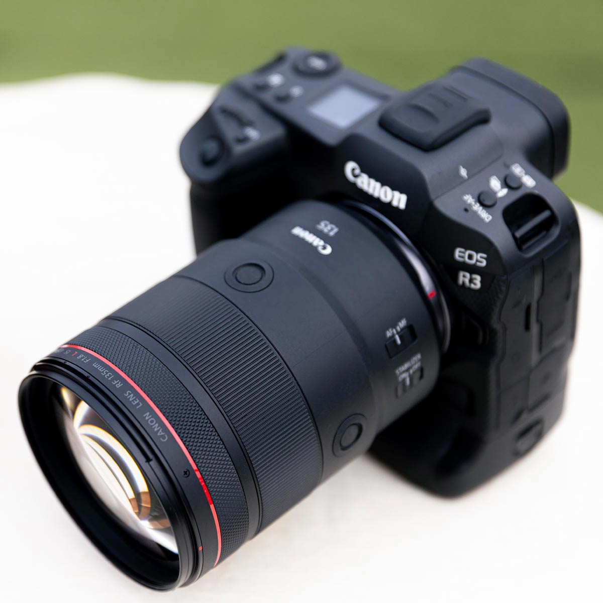 RF135mm F1.8 L IS USM」の人気商品一覧 | 安い商品を通販サイトから