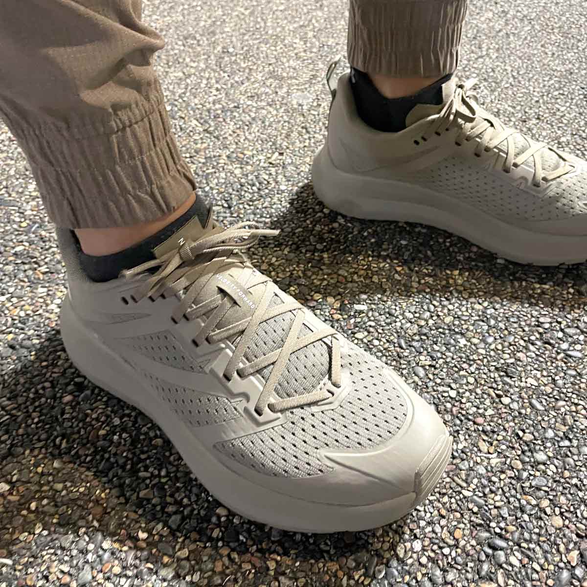 新品 ノースフェイス Velocity Forward ホワイト 24cm 靴 ヨドバシ.com - THE NORTH FACE ザ・ノース・フェイス