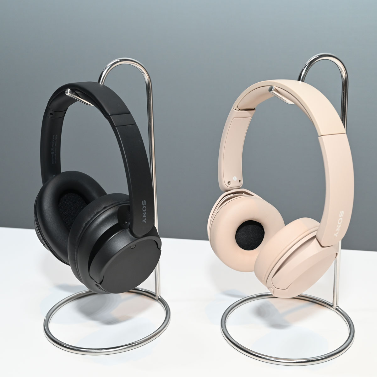 �\�j�[����G���g���[�����w�b�h�z��2���f���o��B��ʃ��f����1000X�V���[�Y�Ɠ����`�b�v����