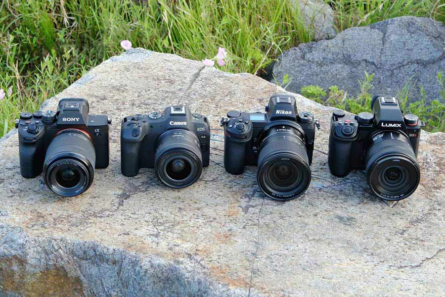 フルサイズミラーレスカメラ“定番モデル”徹底比較！ 選んで