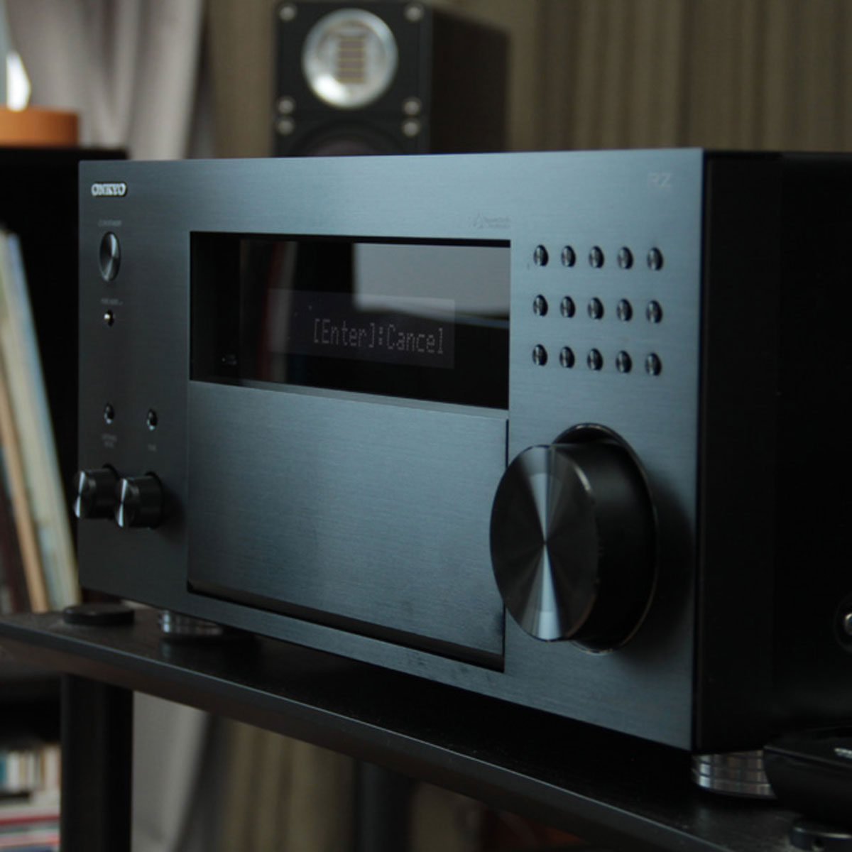アンプ ONKYO set r-v6 onkyo_tx-rz70_front_opened.jpg