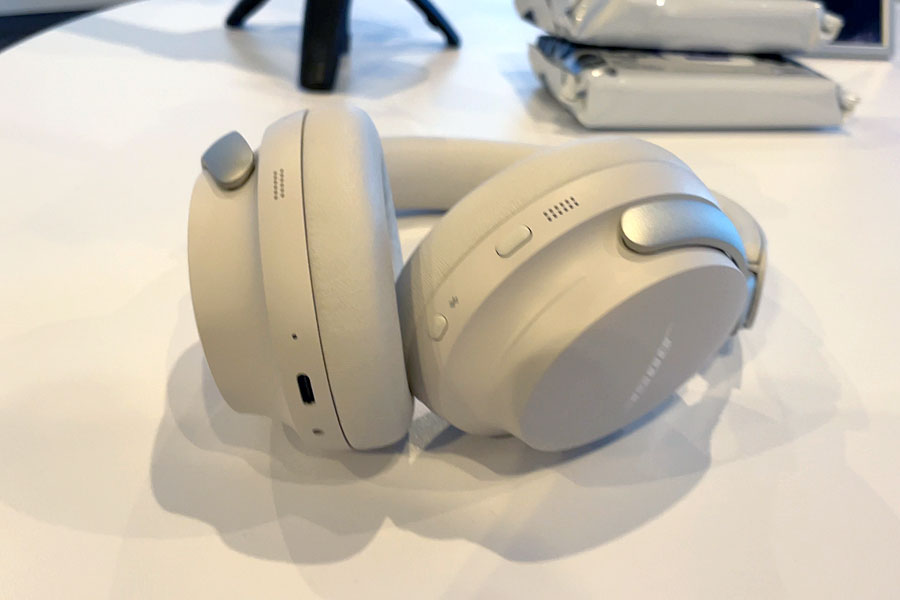 ついに出た！ Bose QuietComfort Ultra EarbudsとUltra Headphonesを